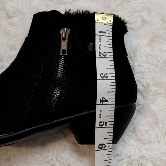 Karen Scott Black Booties Size 8M - Picture 11 of 12